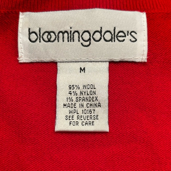 Bloomingdale’s red wool sweater size m women’s. - Picture 7 of 7